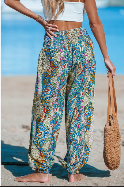 Paisley-Hose mit gesmokter Taille und schmal zulaufendem Bein cupshe